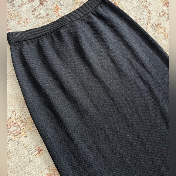 St. John Evening Black Santana Knit Long slit skirt - Picture 3 of 5